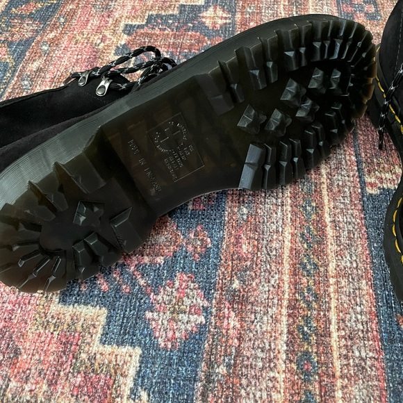 Dr Martens Suede Boots Mens size 11 - Picture 5 of 7